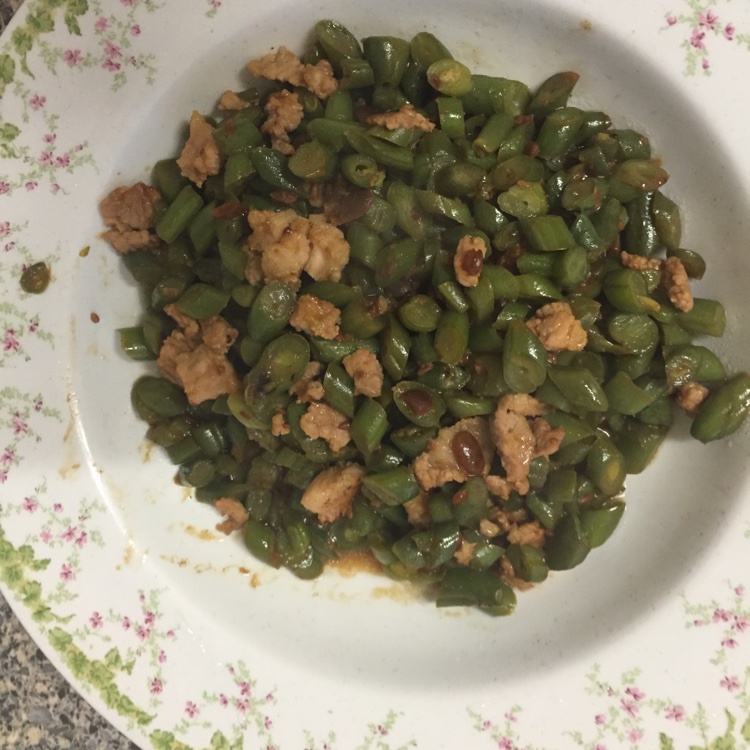 肉沫豆角下饭菜