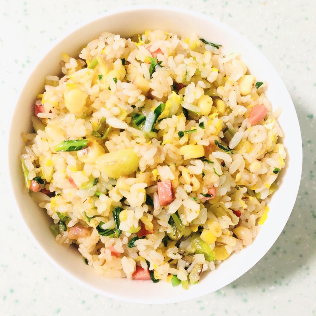 玉米粒蛋炒饭