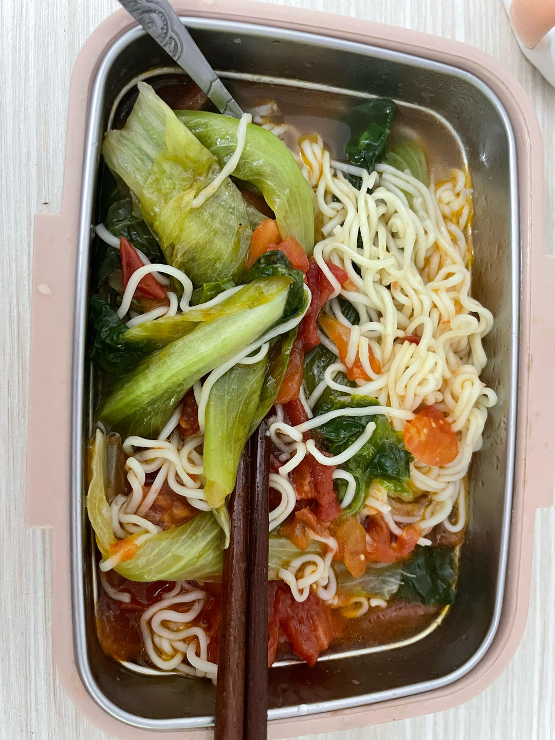 番茄生菜汤面