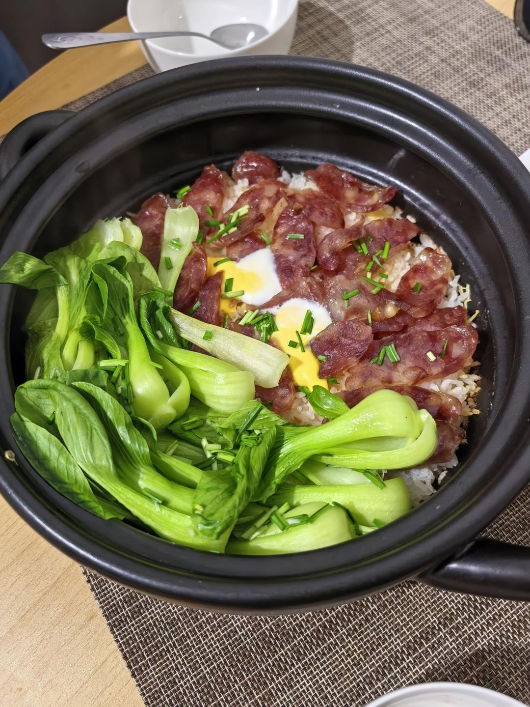 快手广味香肠煲仔饭🍛