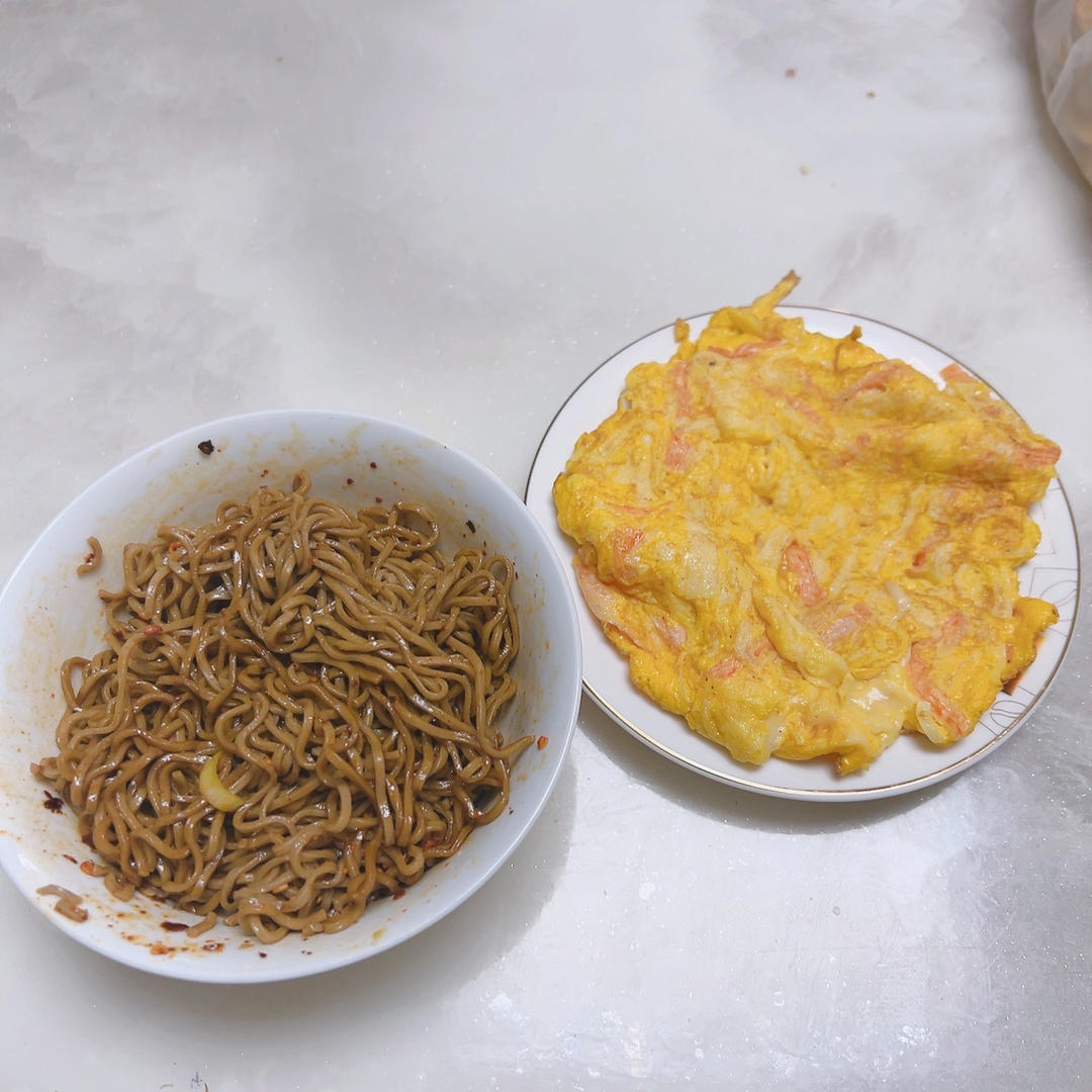 油泼黑麦荞麦面