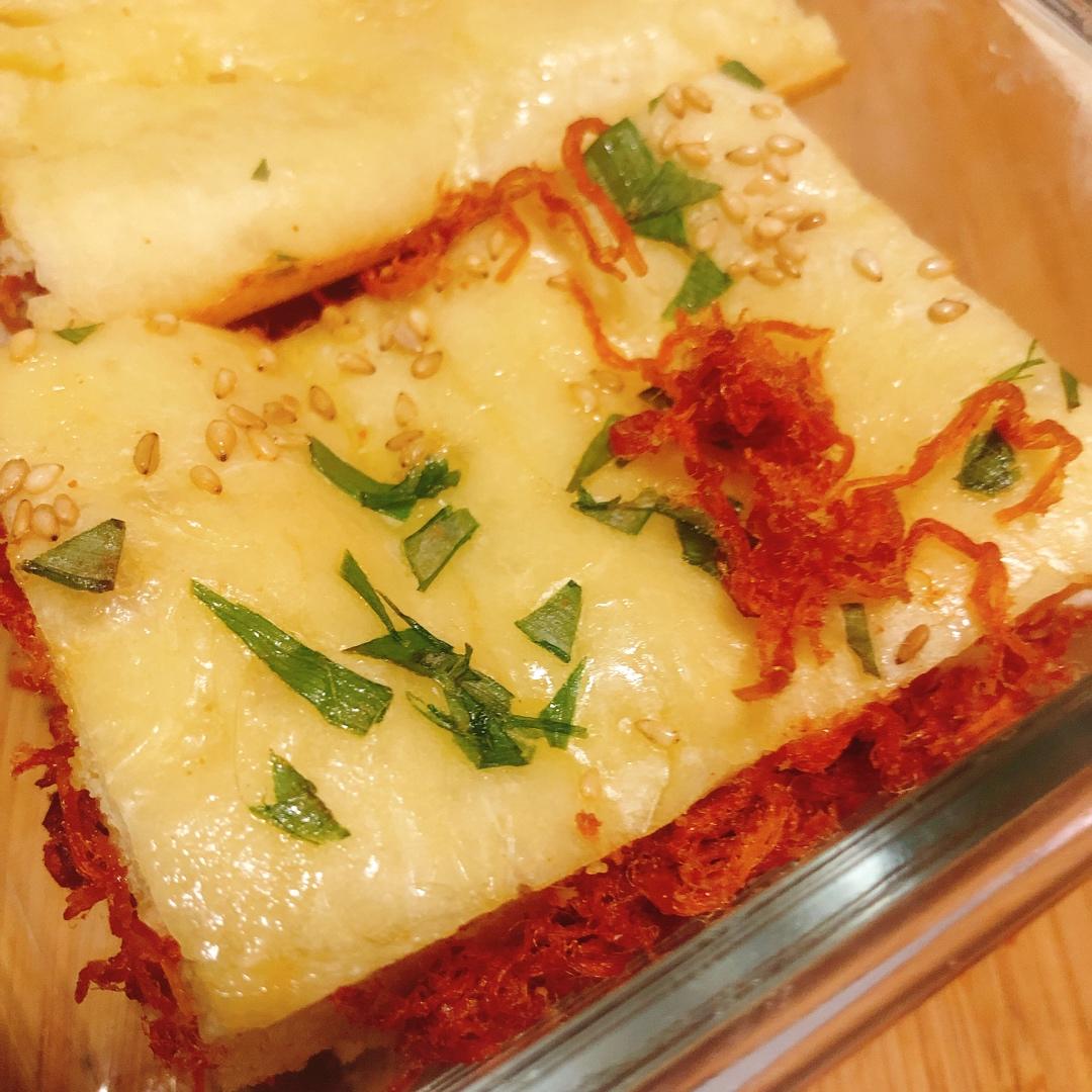 香葱肉松面包卷