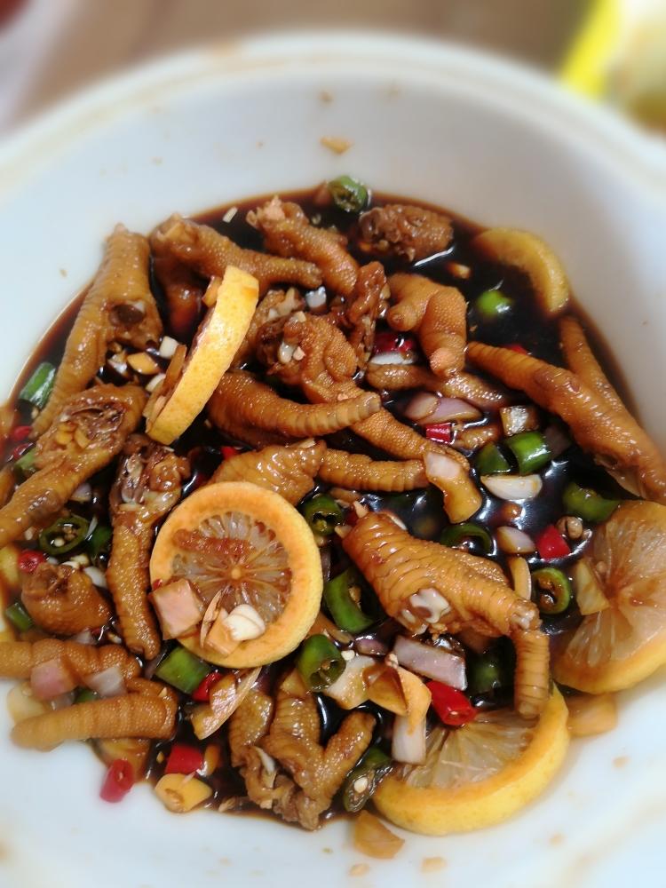 柠檬泡鸡爪