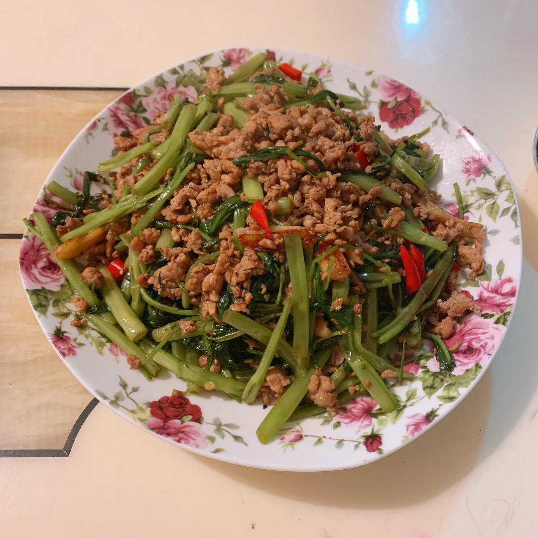 肉末炒空心菜