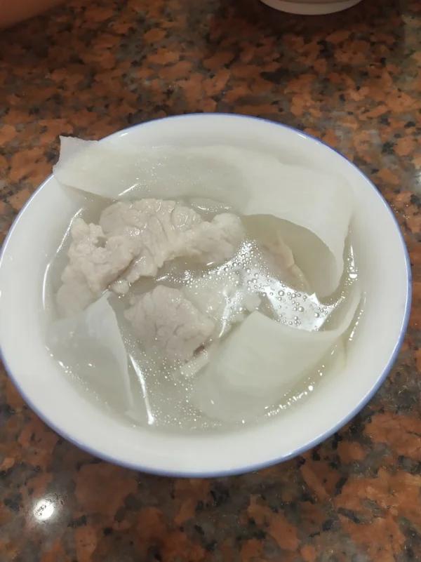 淮山片瘦肉汤(附肉片不加淀粉会嫩滑小技巧)