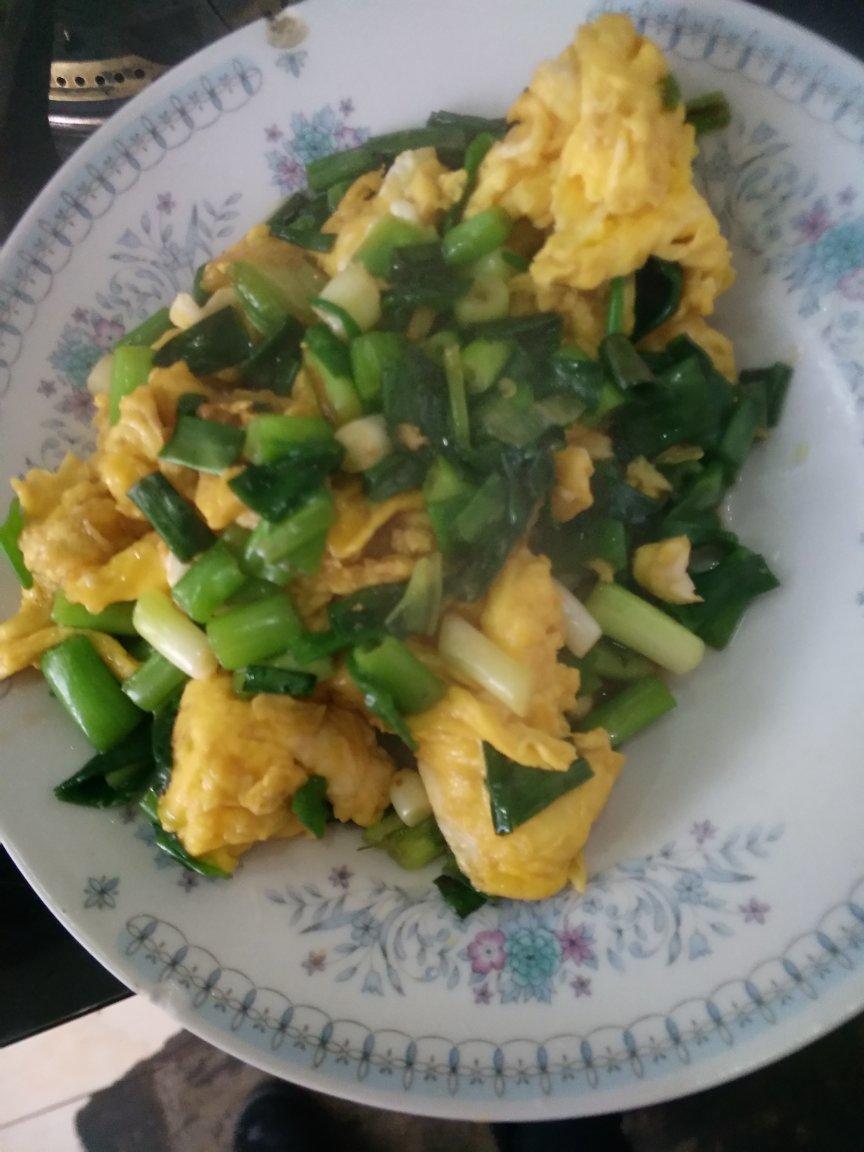笨鸡蛋炒小葱