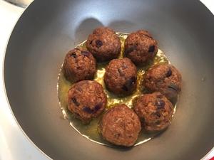 菲律宾醋卤肉丸-
Adobo inspired Meatball的做法 步骤9