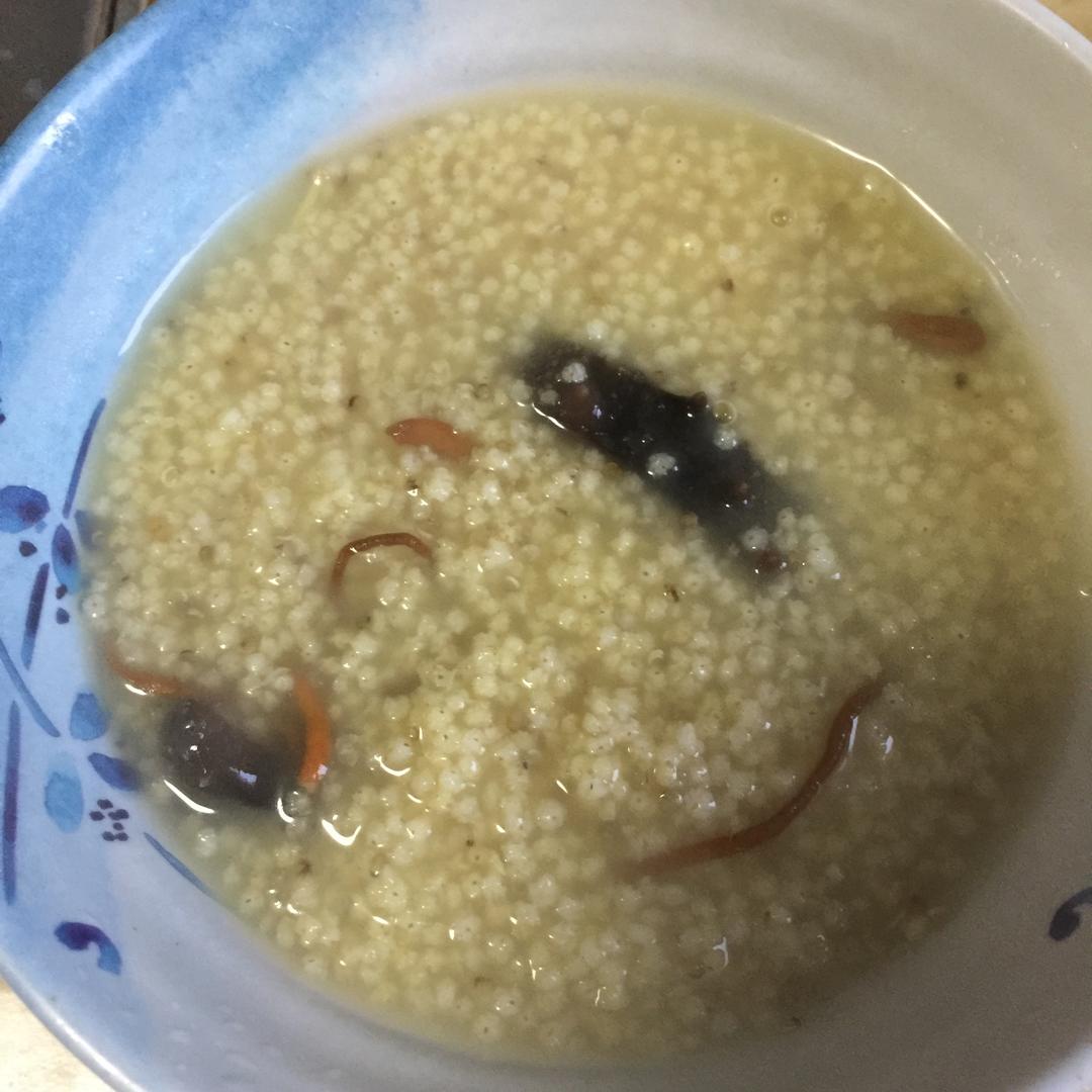 海参小米粥