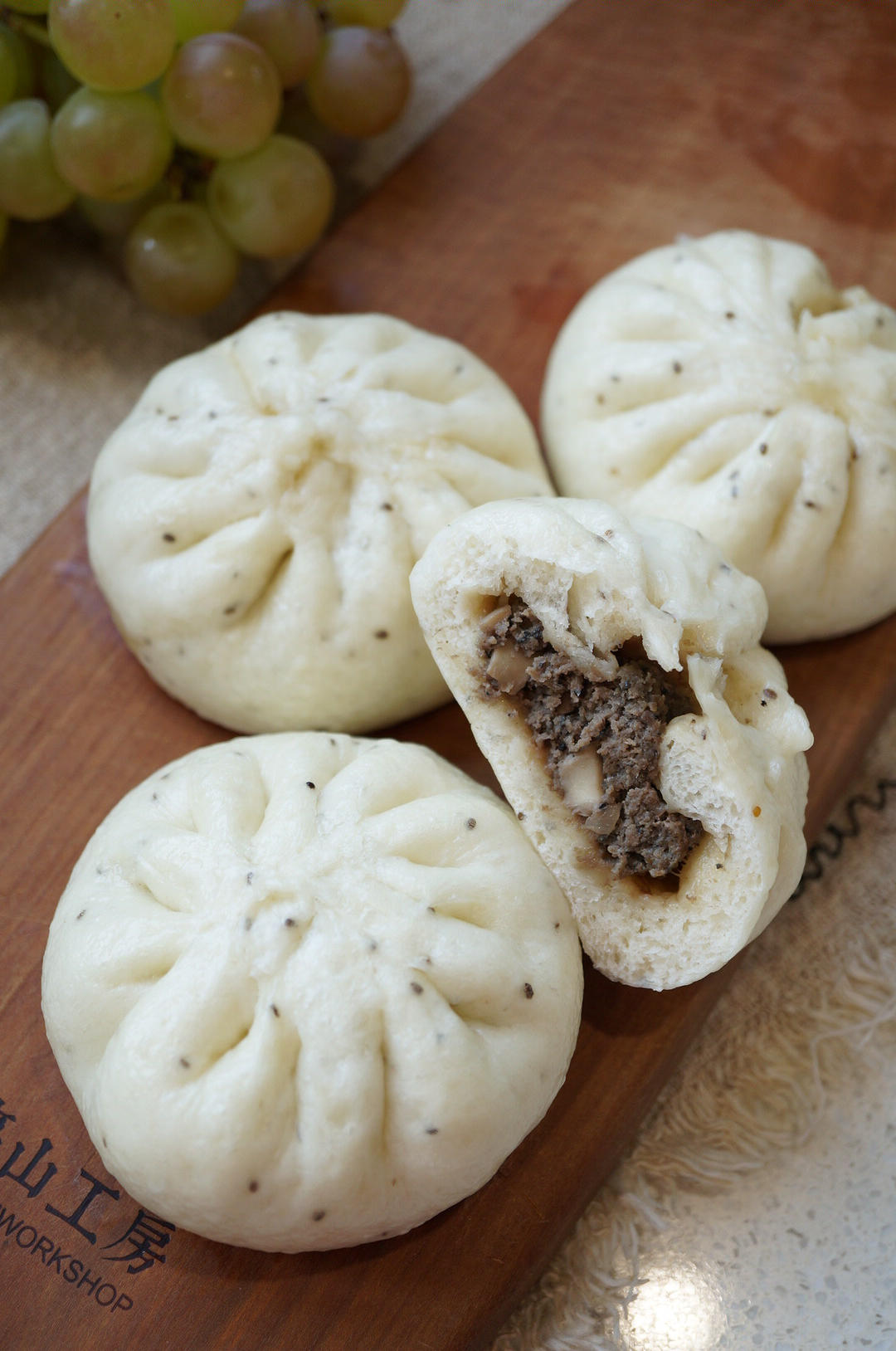 黑松露牛肉小笼包