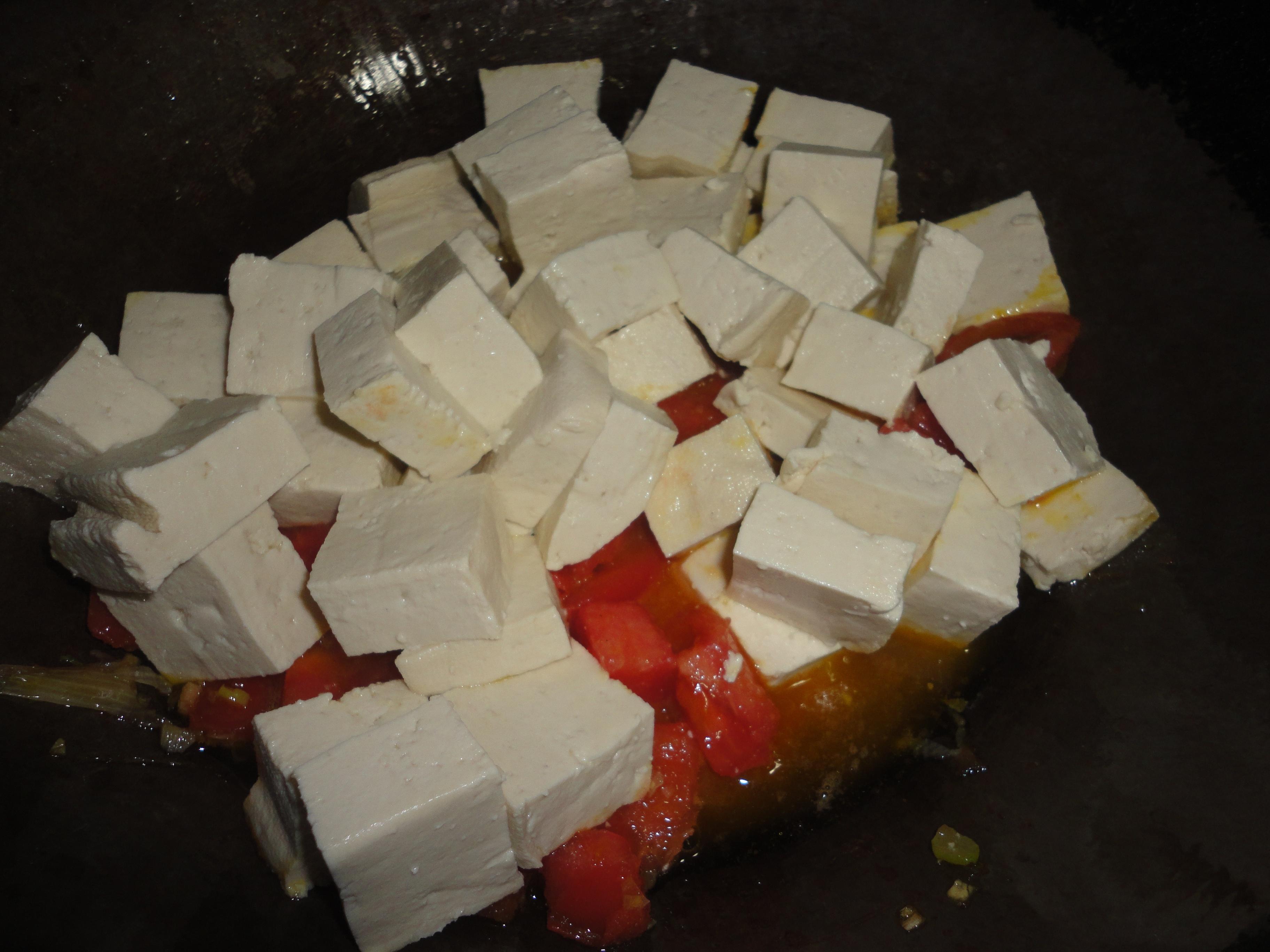 西红柿烧豆腐的做法 步骤6