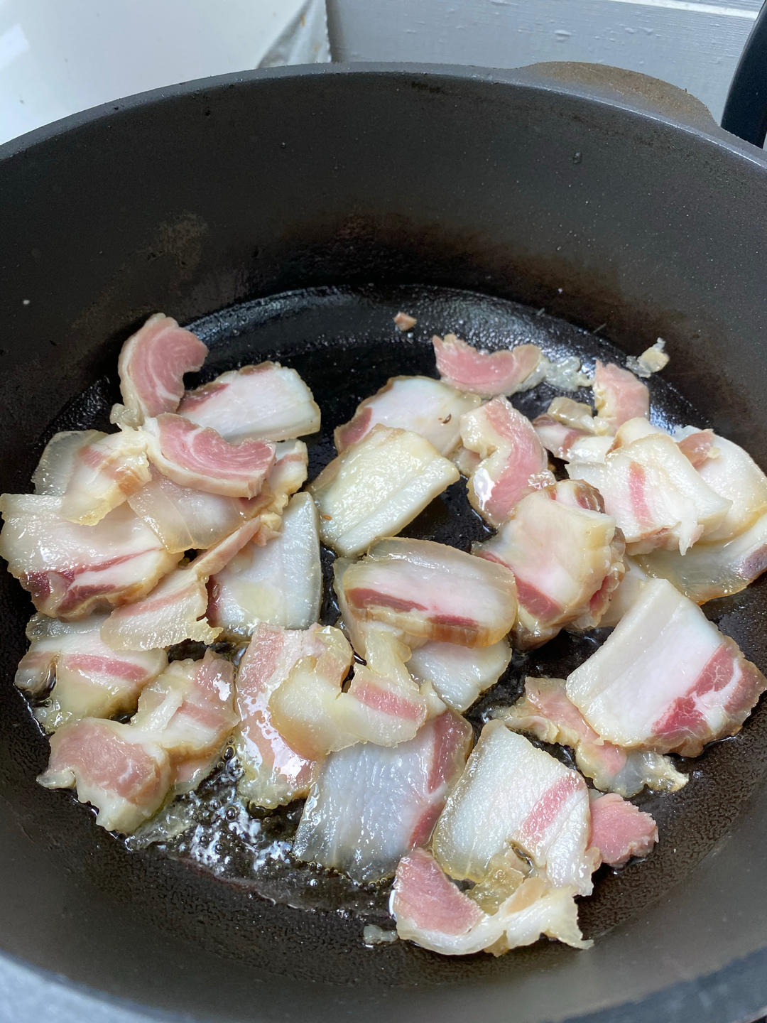 好吃下饭菜青蒜炒腊肉的做法 步骤4