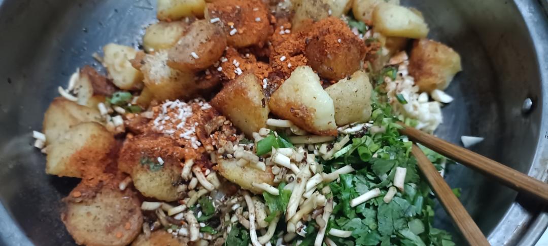 地摊风味|糖醋麻辣锅巴土豆