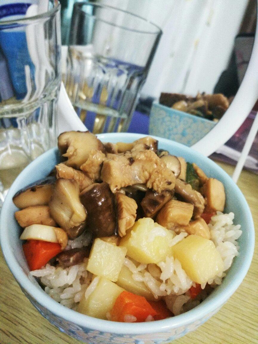 蘑菇滑鸡（香菇滑鸡）