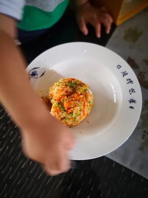 宝宝辅食：蔬菜大杂烩（土豆，西兰花，胡萝卜 ，淮山）的做法 步骤1