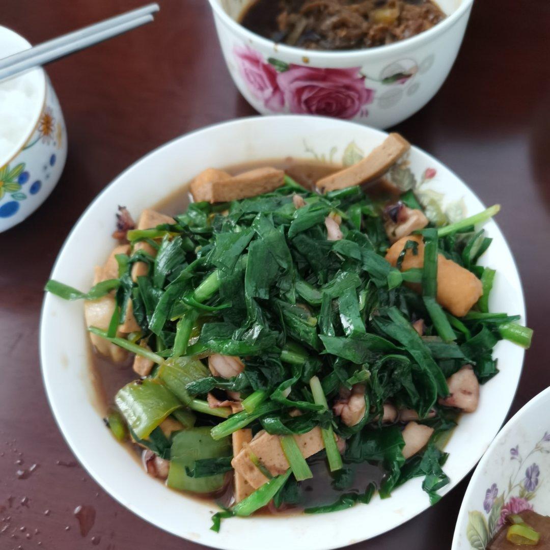 韭菜炒章鱼