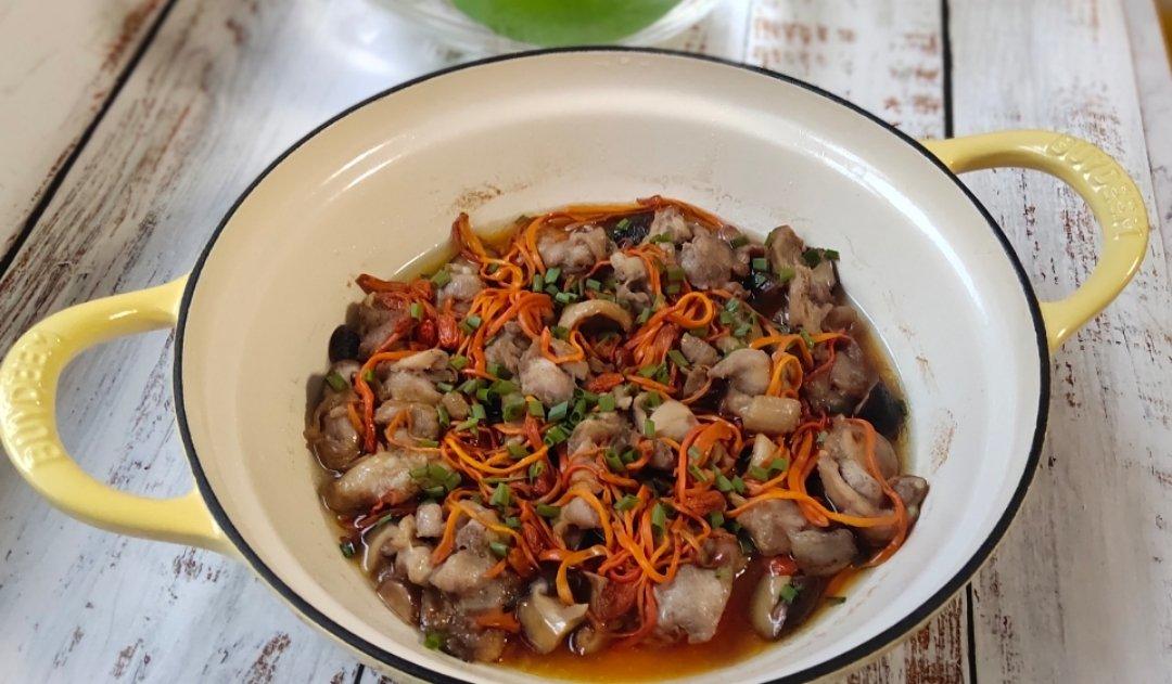 虫草花蒸鸡【6月北鼎珐琅铸铁锅食谱】