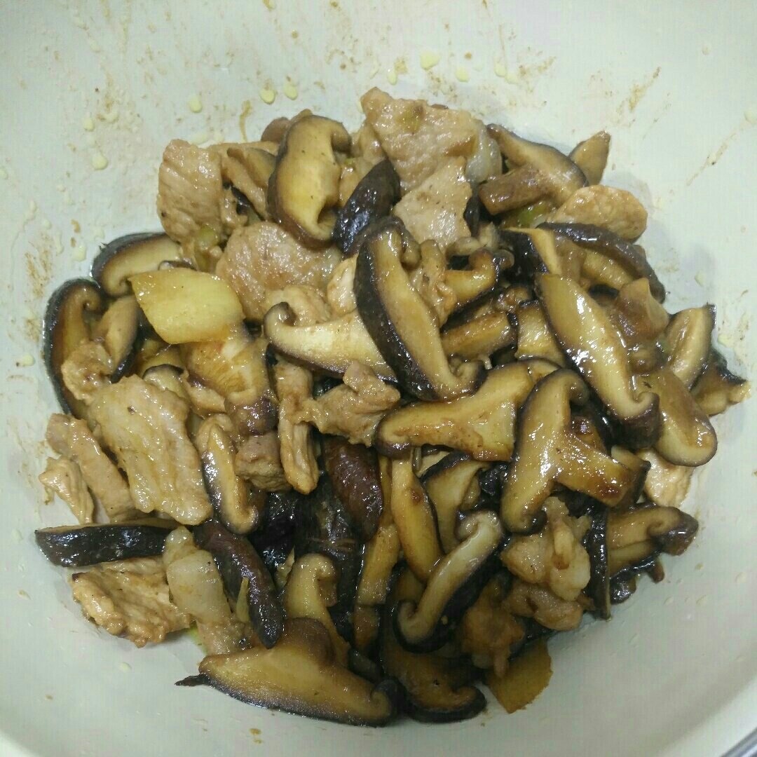 香菇炒肉