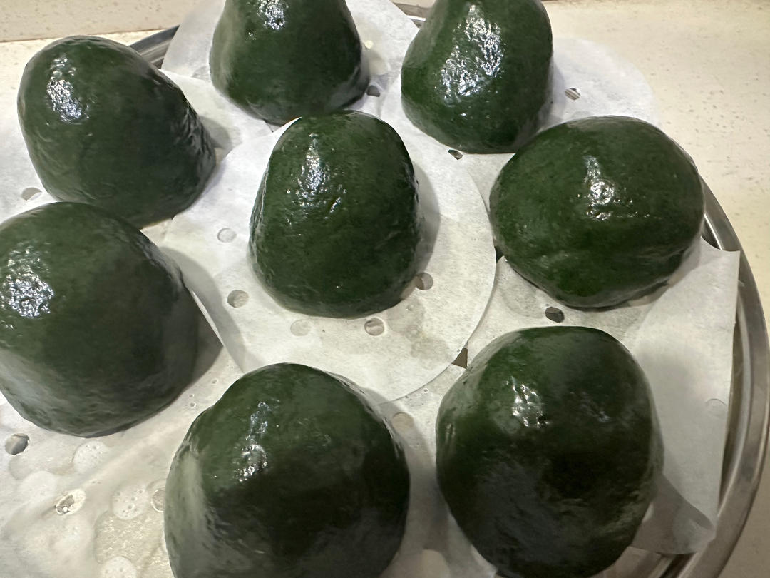 清明必吃的艾草青团