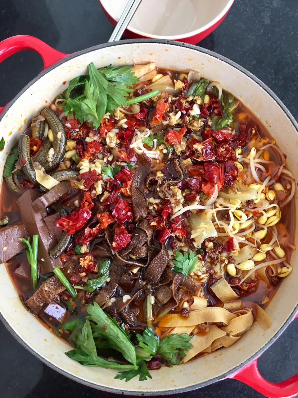 麻辣鲜香毛血旺