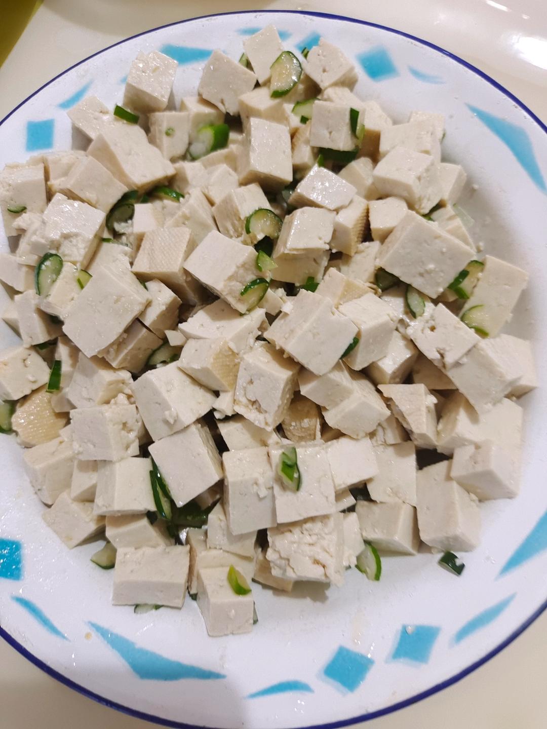小葱拌豆腐🍀一清二白