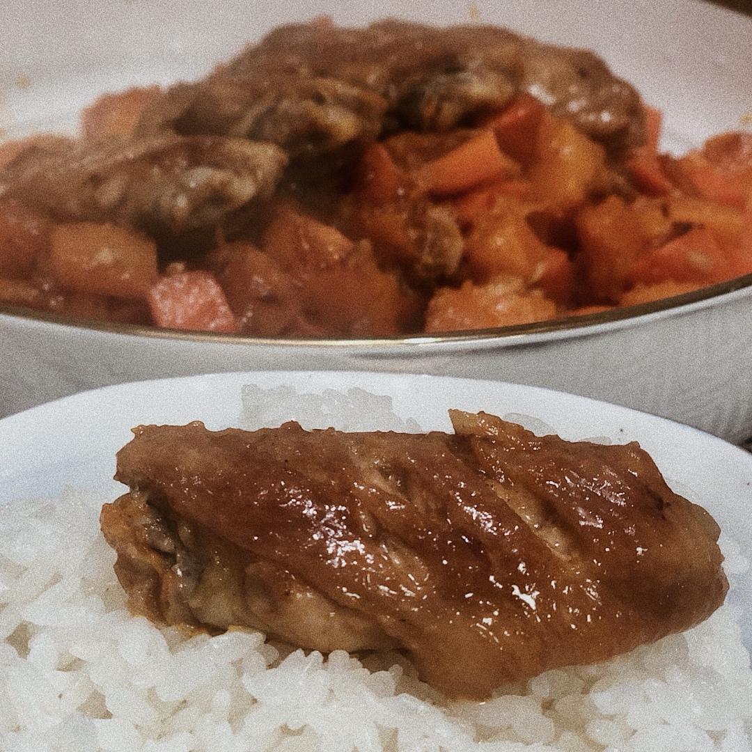 鲜嫩多汁南瓜焖鸡翅（塔吉锅版）