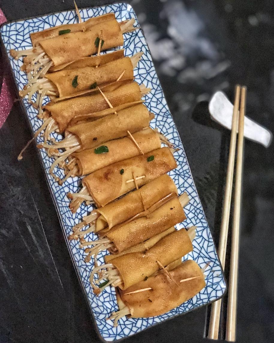 和风辣烤豆皮金针菇卷——北鼎烤箱食谱