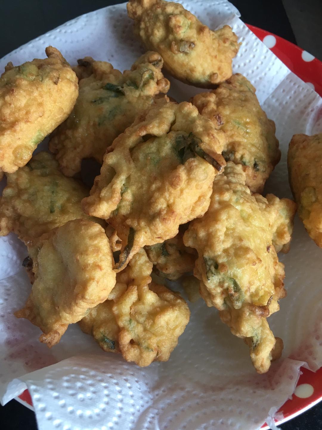 油炸萝卜小饼的做法