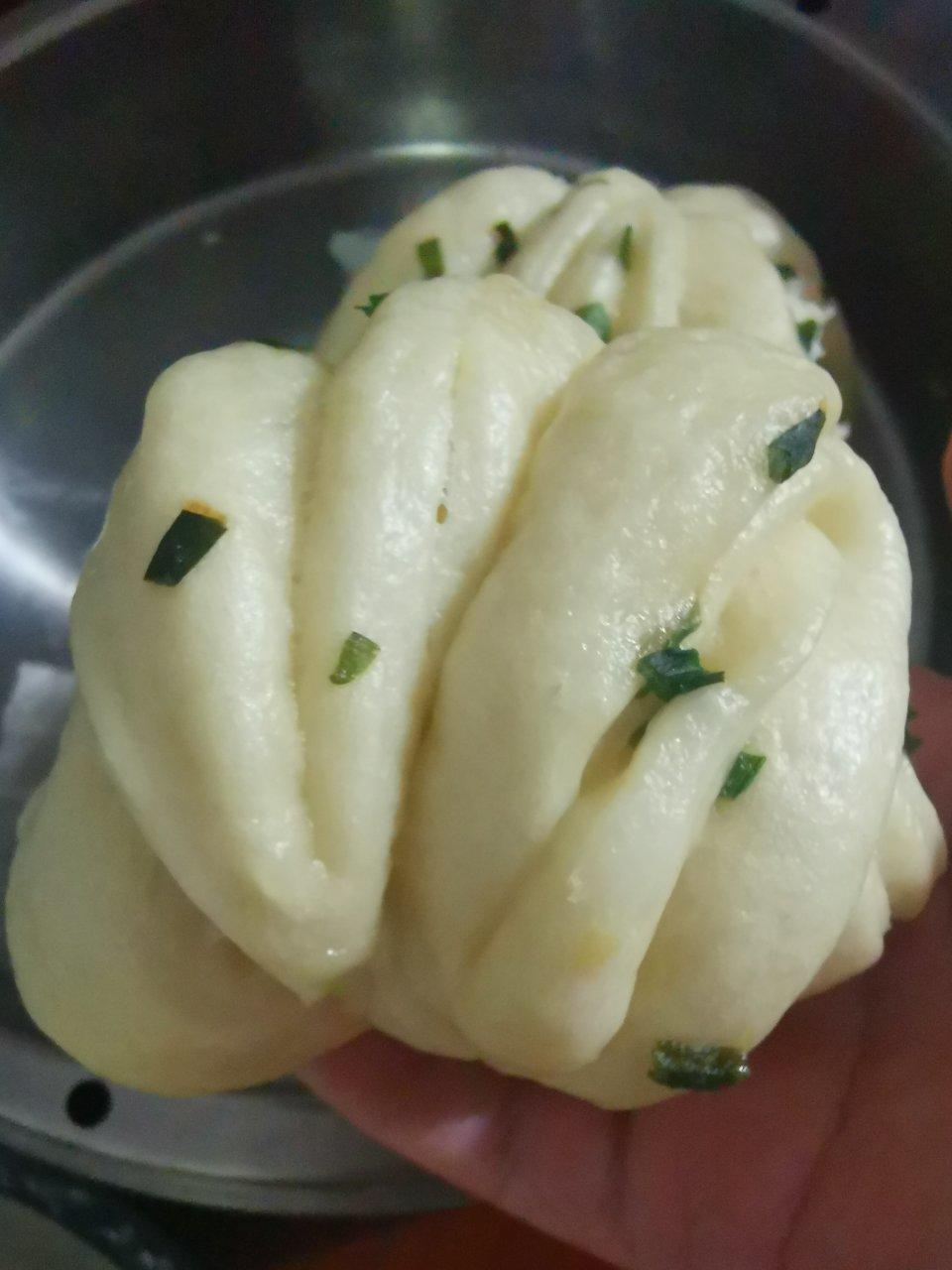 葱油花卷，一根筷子卷出漂亮的造型