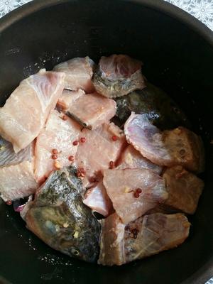 四酱焖锅鱼（电压力锅版）的做法 步骤7