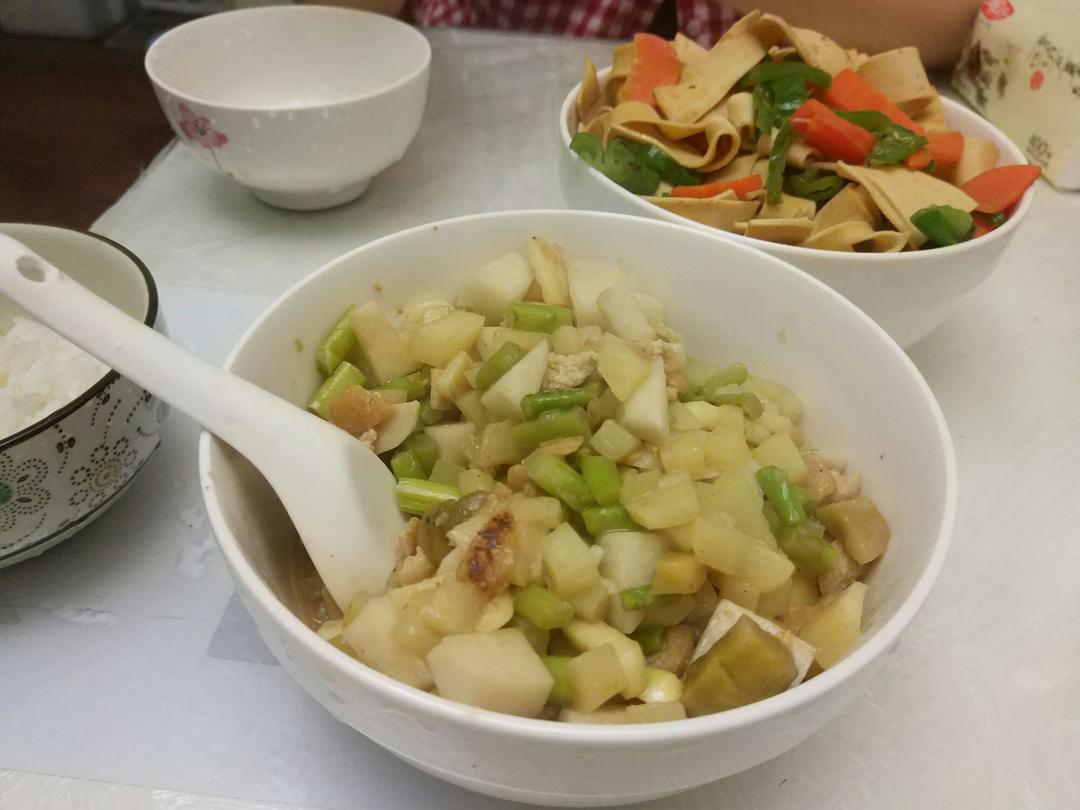 炒三丁
