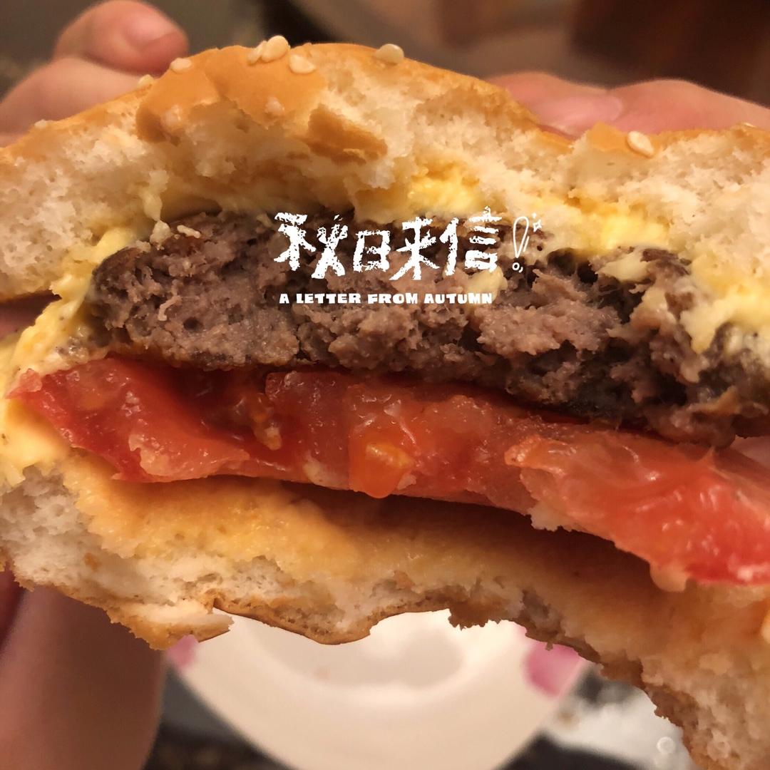 洋葱牛肉汉堡 Beef Hamburger with Fried Onions