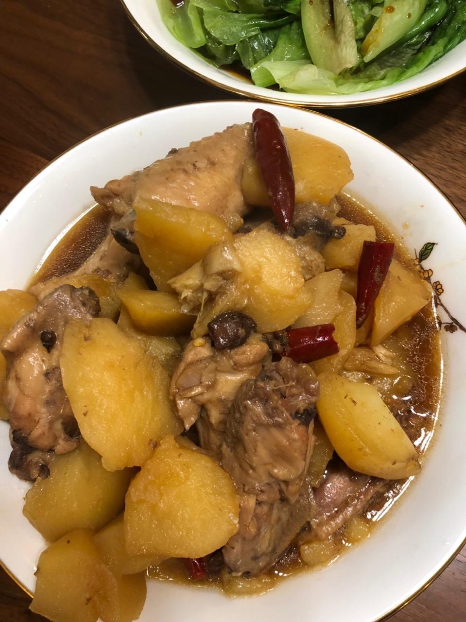 电饭锅土豆炖翅根