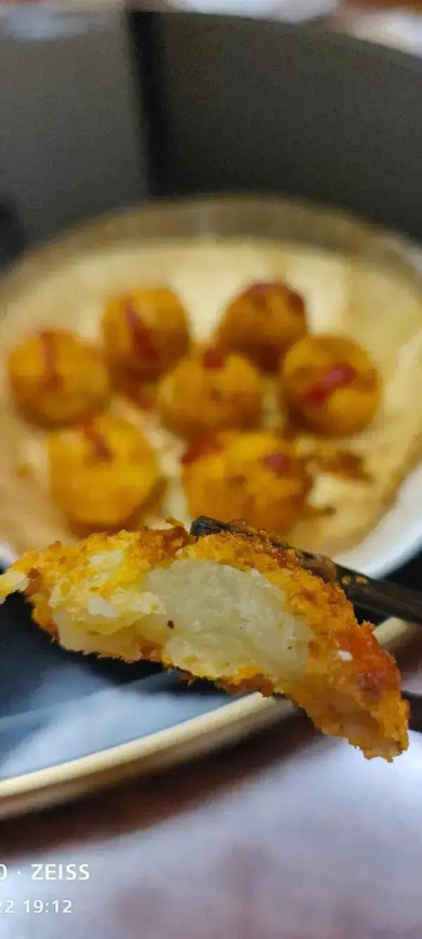 空气炸锅食谱。。。换个花样吃土豆🥔「土豆糯米球」相当奈斯👍👍👍