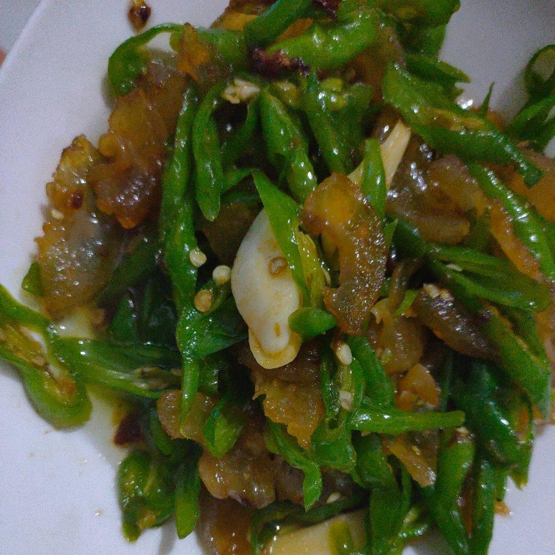 蒜炒牛皮