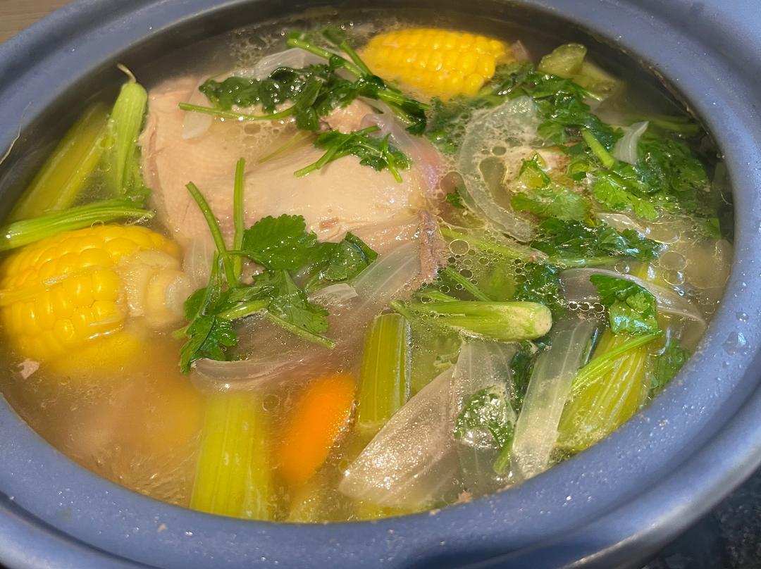 彩蔬童子鸡汤的做法