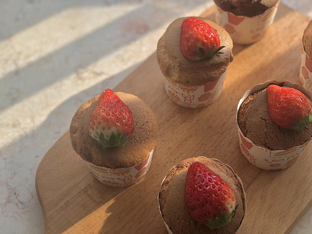 纸杯蛋糕 8寸戚风蛋糕的量