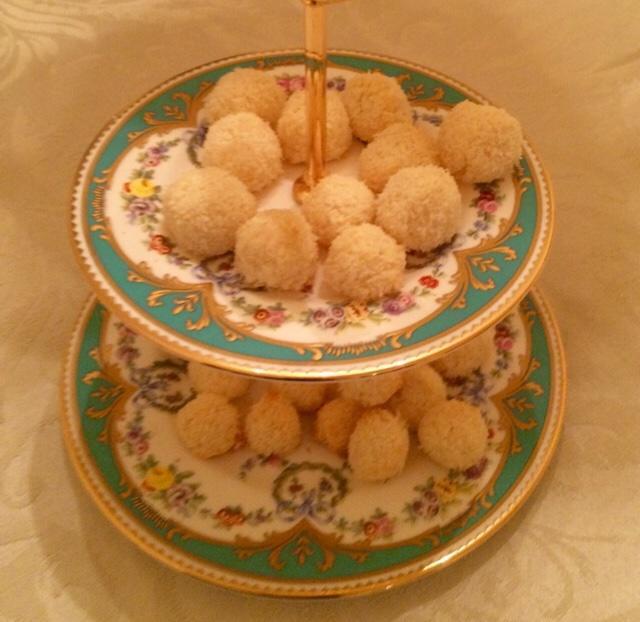 蛋白椰丝球的做法