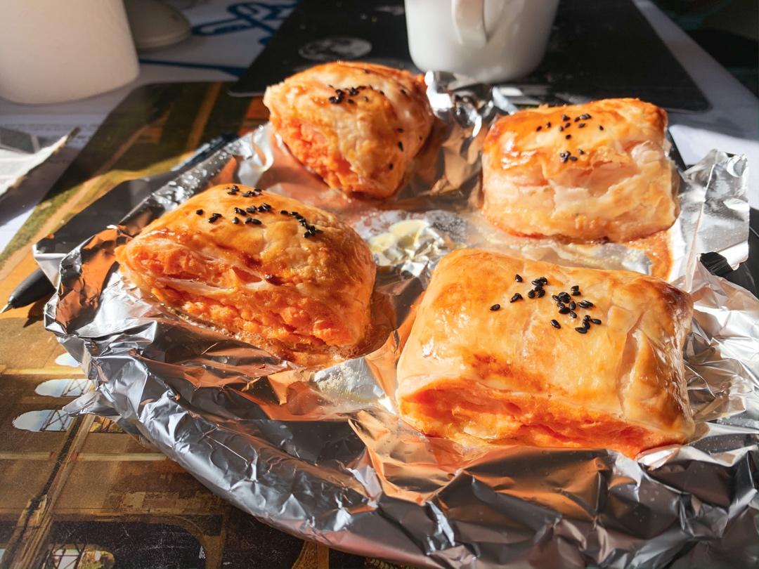 巨好吃❗巨简单❗酥到掉渣的手抓红薯酥饼。
