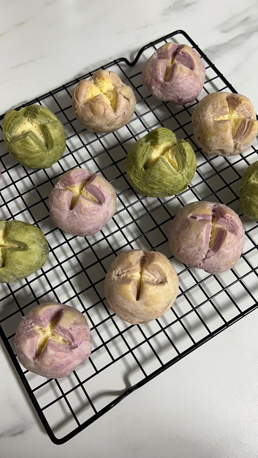 花开富贵之四种口味的椰蓉开口酥