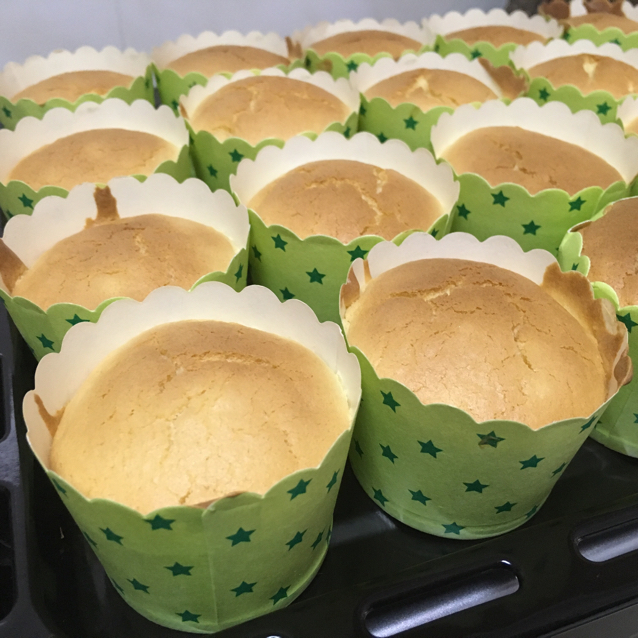 软绵绵戚风纸杯蛋糕
