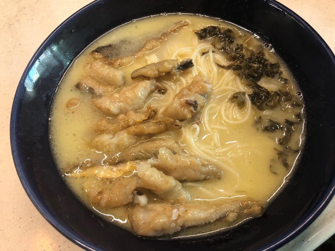 【雪菜黄鱼面】6条鱼做碗极品面，鲜到销魂！