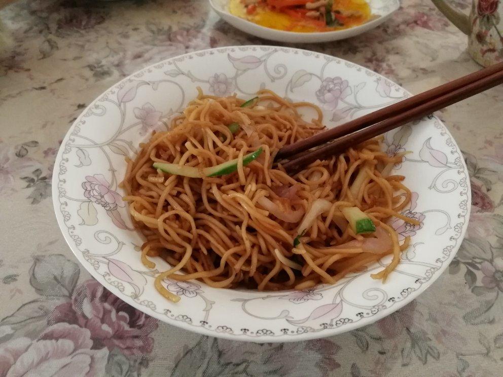 豉油皇炒面，最详细的教程，家常做法
