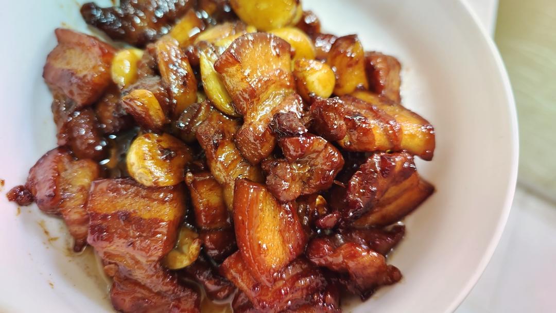 蒜子红烧肉