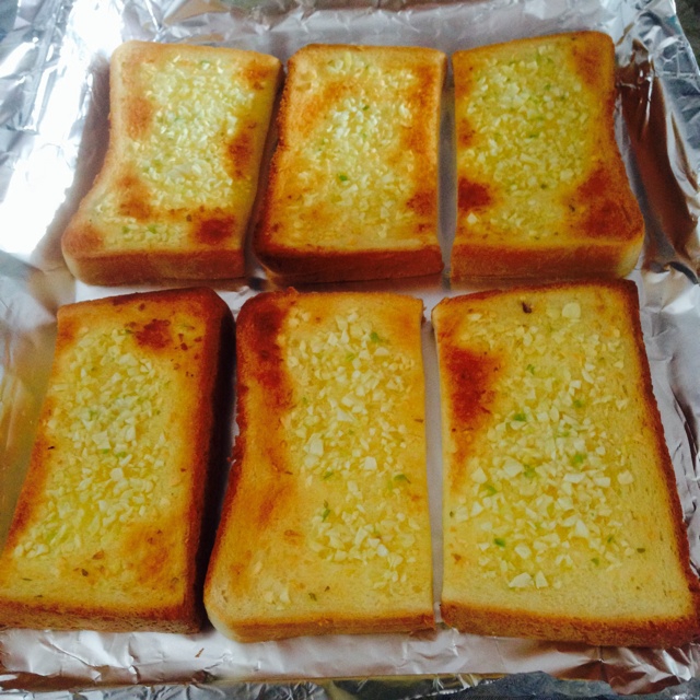 香蒜面包条