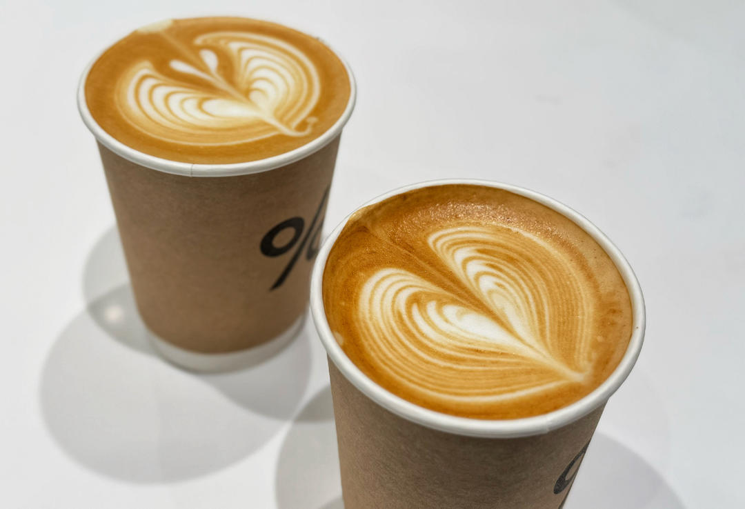 爱就是在一起。走遍世界。揽尽风景。食尽美味。感受美好。