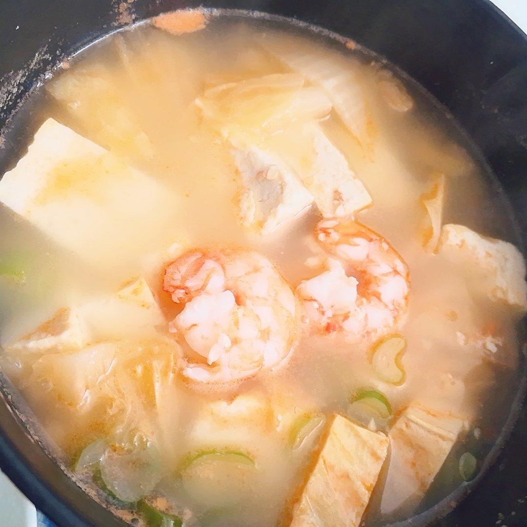 虾仁白菜豆腐汤