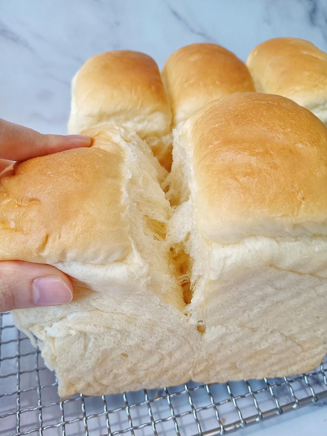 纯奶手撕吐司的做法 步骤1