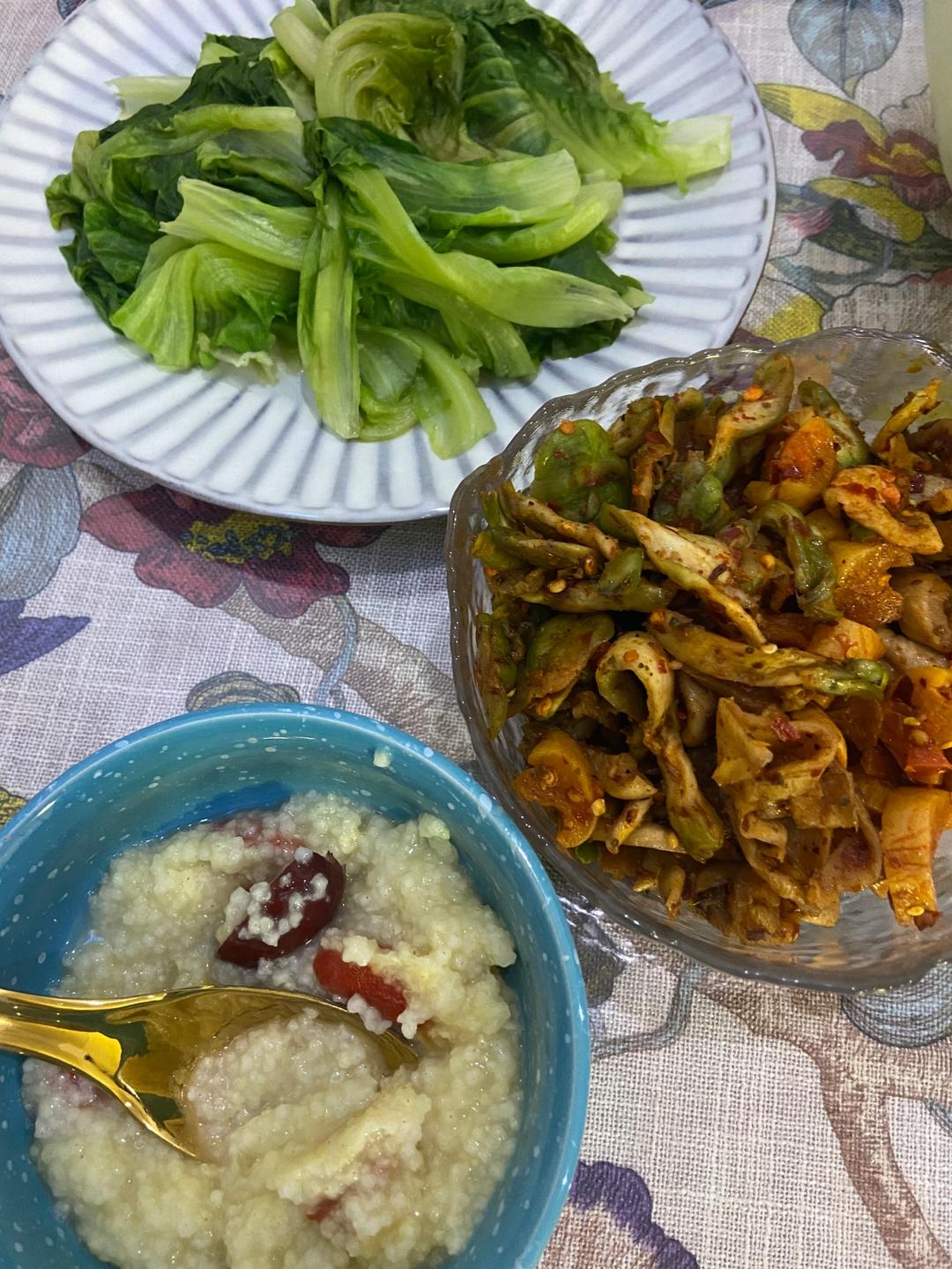 小米粥（小米油飘香）