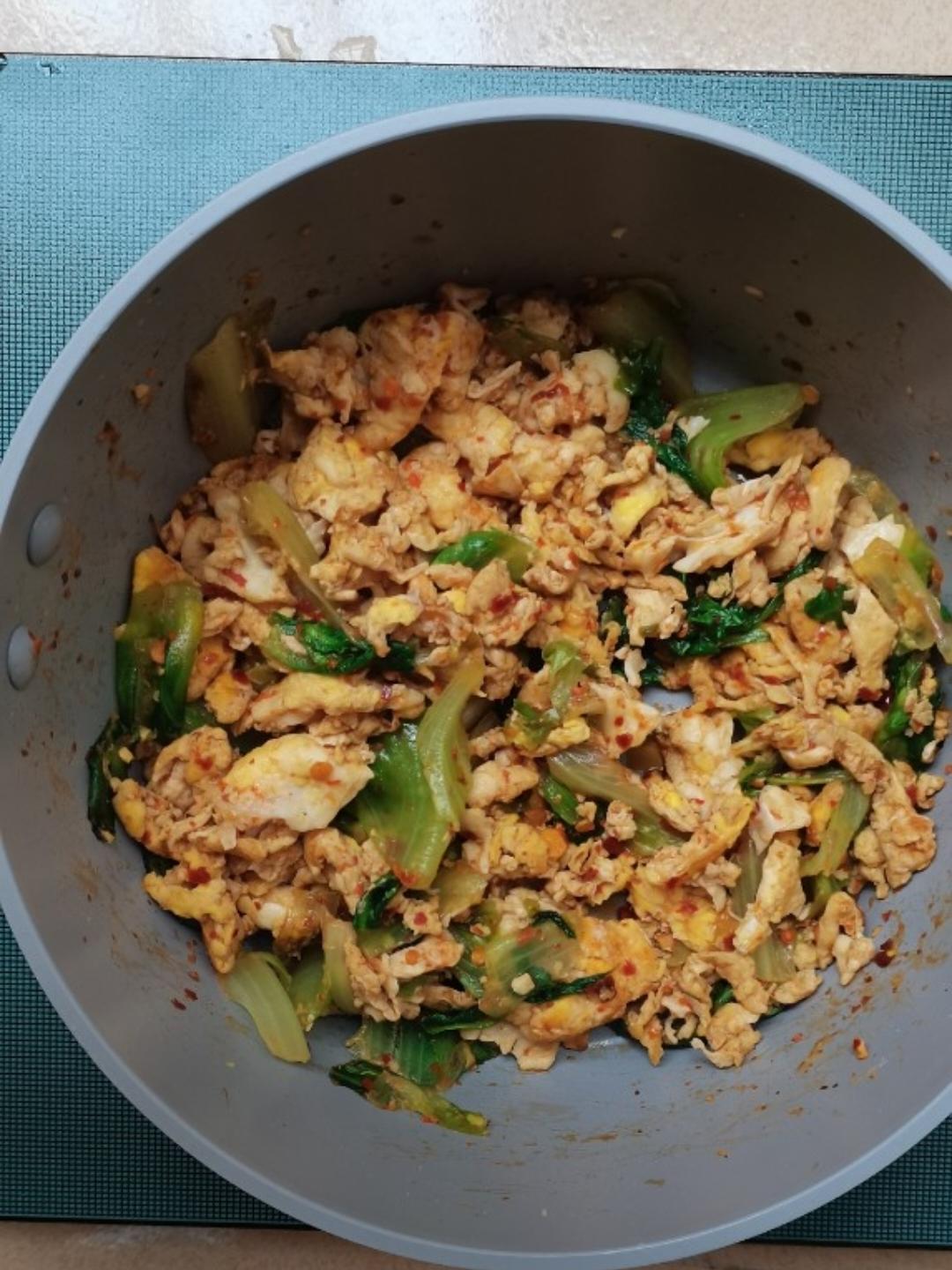 生菜炒鸡蛋很下饭🌶️