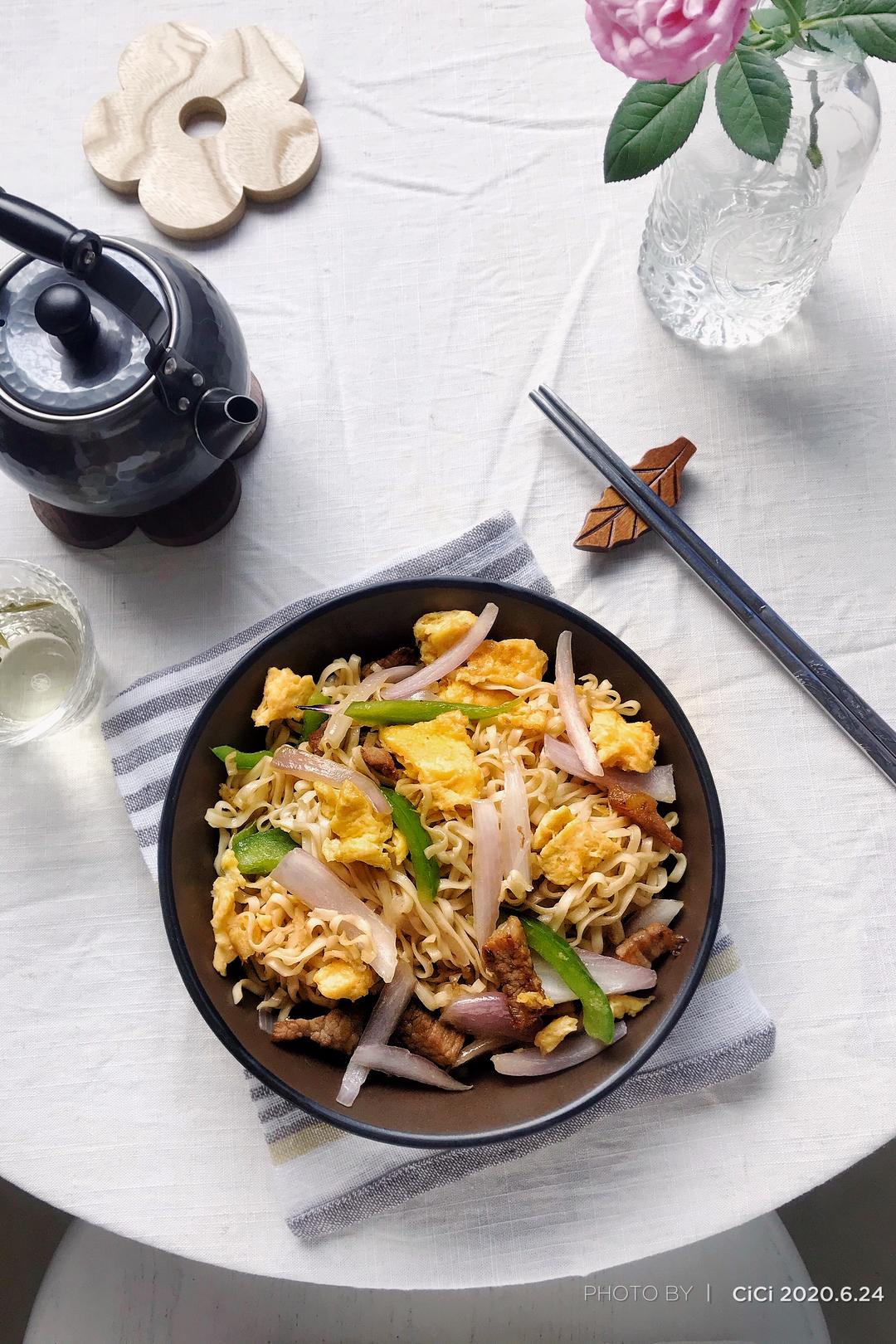 【炒面】营养快手早餐的做法